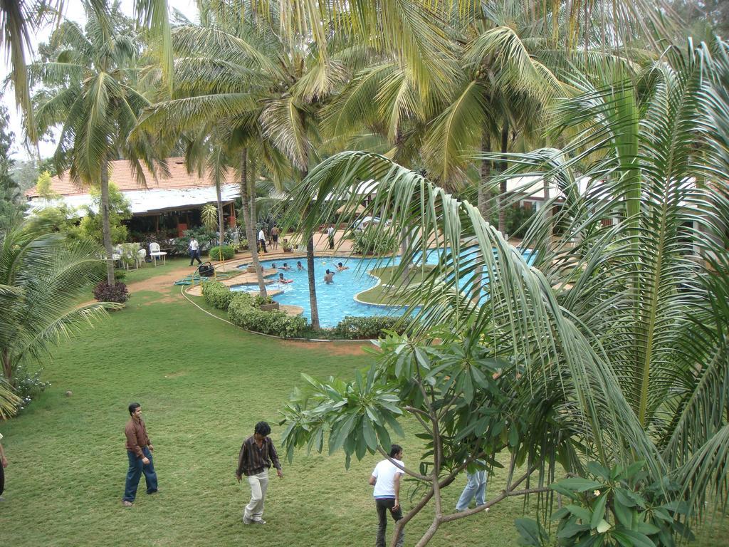 Holiday Village Bangalore Eksteriør bilde